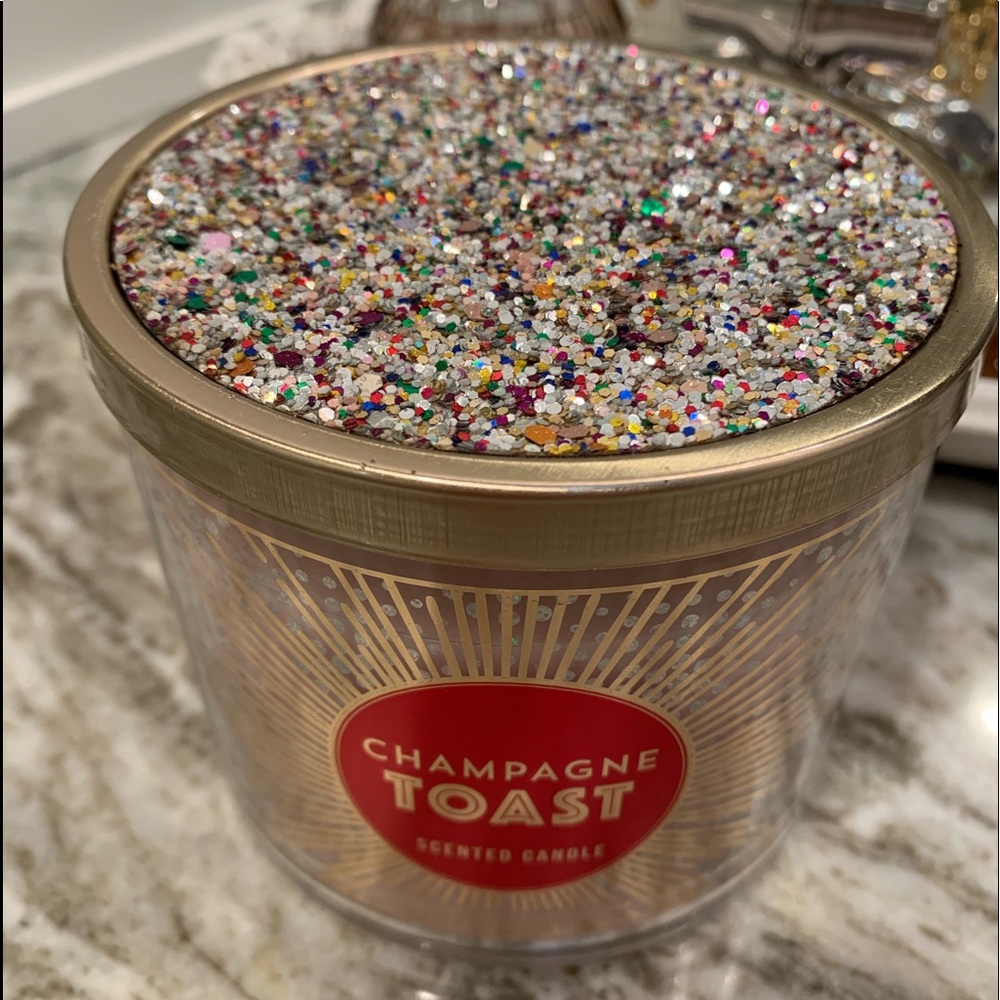 Bath & Body Works 3 Wick candle Champagne Toast